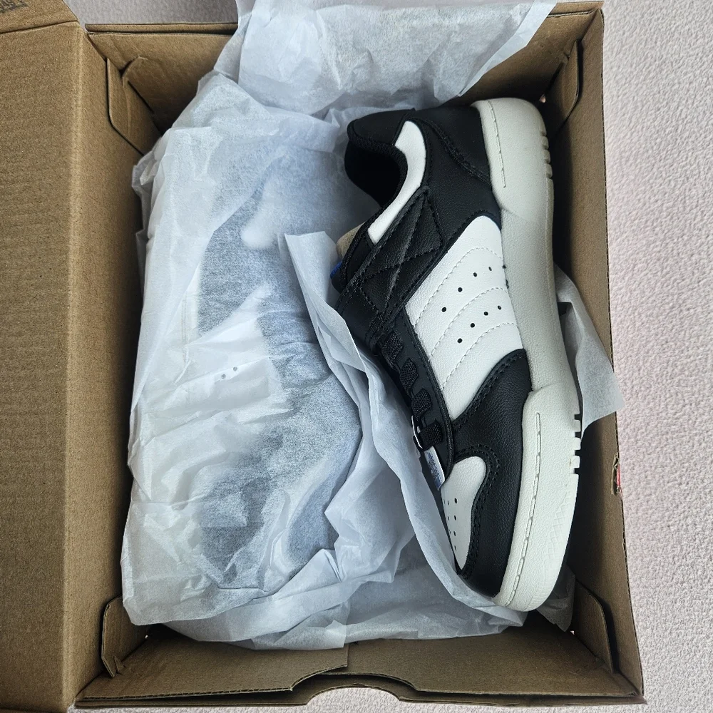Skechers Quick Street Sneakers Boys Kid SZ 12 Black & White 405638L Hook & Loop
